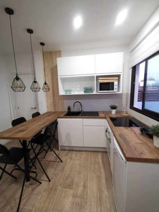 Apartamento Con Vistas Al Mar En El Centro De Κοραλέχο Εξωτερικό φωτογραφία